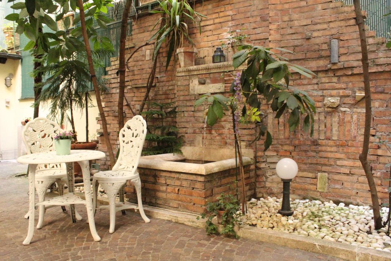 Domus Dea B&B Rome Exterior photo